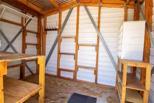 3201 Pine Top Dr, Valrico, FL 33594 - Photo 21