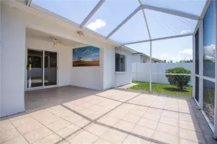 3201 Pine Top Dr, Valrico, FL 33594 - Photo 19