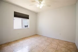 3201 Pine Top Dr, Valrico, FL 33594 - Photo 15