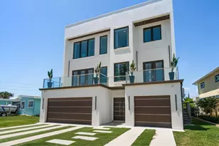 16047 Redington Dr, Redington Beach, FL 33708 - Photo 1