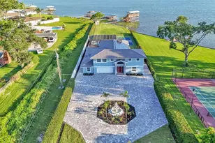 390 Windermere Dr, Lakeland, FL 33809 - Photo 1