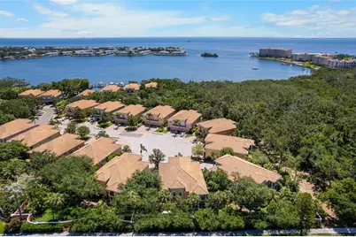 191 Banyan Bay Drive, Saint Petersburg, FL 33705 - Photo 1