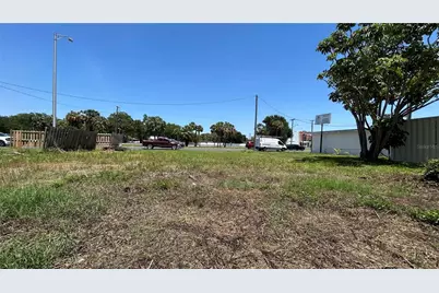 9909 S 41 Highway, Gibsonton, FL 33534 - Photo 1