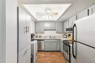 10216 Regal Dr, Largo, FL 33774 - Photo 9