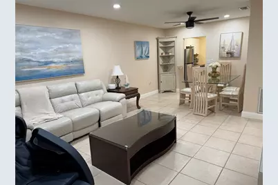 10038 62nd Terrace N #17, Saint Petersburg, FL 33708 - Photo 13