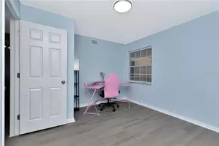 6817 Stonesthrow Cir N, Saint Petersburg, FL 33710 - Photo 15