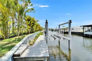 6530 Simone Shores Cir, Apollo Beach, FL 33572 - Photo 75