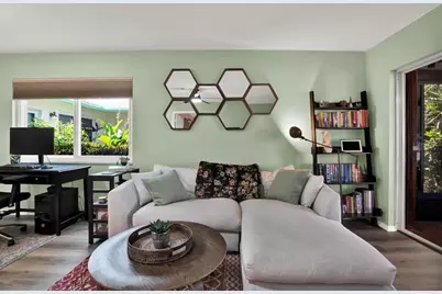 3229 40th Lane S #C, Saint Petersburg, FL 33711 - Photo 5