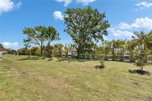 6532 Simone Shores Cir, Apollo Beach, FL 33572 - Photo 65