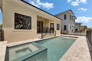 6532 Simone Shores Cir, Apollo Beach, FL 33572 - Photo 3