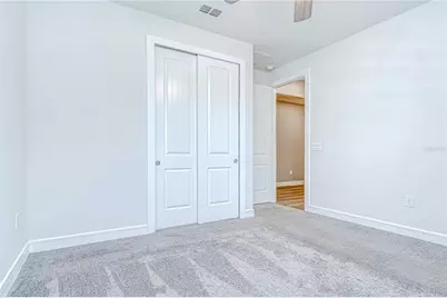 6119 Bradford Woods Drive, Zephyrhills, FL 33542 - Photo 17