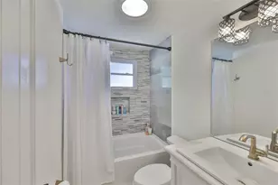 12468 Empire Dr, Seminole, FL 33772 - Photo 25