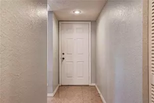 11800 Park Blvd, Seminole, FL 33772 - Photo 25