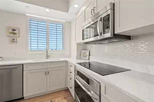 1180 Gulf Blvd, Clearwater Beach, FL 33767 - Photo 11