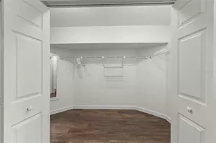 9201 Captiva Cir, Saint Pete Beach, FL 33706 - Photo 27