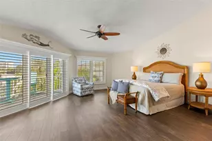 9201 Captiva Cir, Saint Pete Beach, FL 33706 - Photo 23