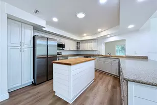 6602 Winding Brook Dr, New Port Richey, FL 34655 - Photo 9