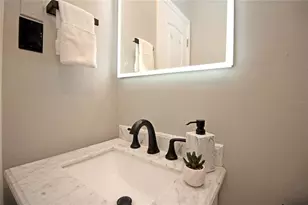 7401 13th Ave N, Saint Petersburg, FL 33710 - Photo 25