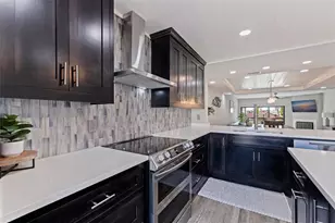 120 1st St E, Tierra Verde, FL 33715 - Photo 13