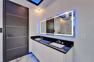 6520 Simone Shores Cir, Apollo Beach, FL 33572 - Photo 31