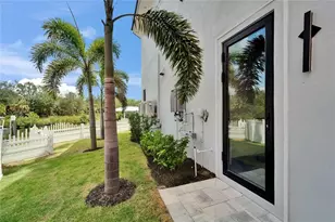 6520 Simone Shores Cir, Apollo Beach, FL 33572 - Photo 77