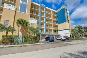 960 Starkey Rd, Largo, FL 33771 - Photo 1