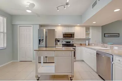 960 Starkey Road #2405, Largo, FL 33771 - Photo 7