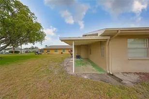 1904 Canterbury Ln, Sun City Center, FL 33573 - Photo 7
