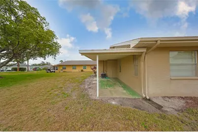 1904 Canterbury Lane #18, Sun City Center, FL 33573 - Photo 5