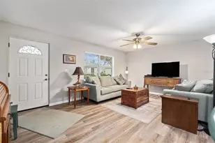 301 Andover Pl S, Sun City Center, FL 33573 - Photo 3