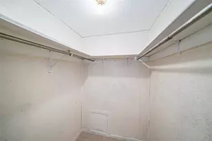 801 83rd Ave N, Saint Petersburg, FL 33702 - Photo 11