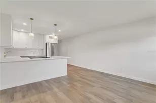 216 36th Ave N, Saint Petersburg, FL 33704 - Photo 5