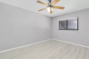 3041 S Pines Dr, Largo, FL 33771 - Photo 9