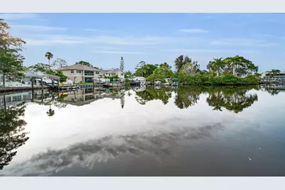 394 Georgia Avenue, Crystal Beach, FL 34681 - Photo 29