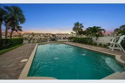 841 Ponce De Leon Drive, Saint Petersburg, FL 33715 - Photo 23