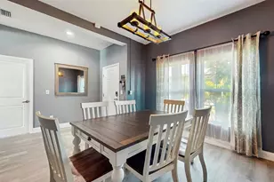 8111 Brickleton Woods Ave, Gibsonton, FL 33534 - Photo 9