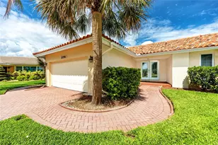 2096 Massachusetts Ave NE, Saint Petersburg, FL 33703 - Photo 5