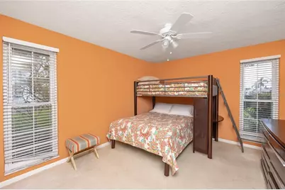 2096 Massachusetts Avenue NE, Saint Petersburg, FL 33703 - Photo 35