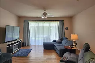 26541 Chimney Spire Ln, Wesley Chapel, FL 33544 - Photo 7