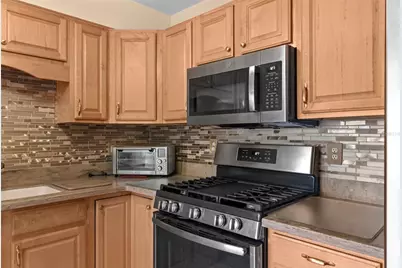 7276 21st Street N, Saint Petersburg, FL 33702 - Photo 9