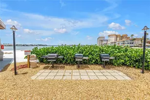 4900 Brittany Dr S, Saint Petersburg, FL 33715 - Photo 27