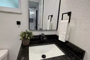 539 Freeport Ave N, Saint Petersburg, FL 33702 - Photo 31