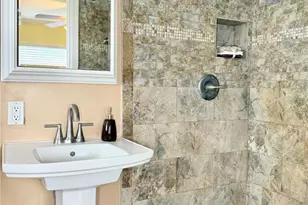 2523 Krueger Ln, Tampa, FL 33618 - Photo 21