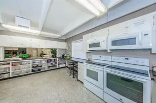 9945 47th Ave N, Saint Petersburg, FL 33708 - Photo 63