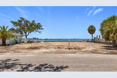 4771 Baywood Point Drive S, Gulfport, FL 33711 - Photo 31