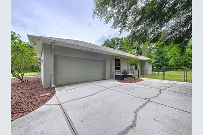 27511 Hialeah Way, Wesley Chapel, FL 33544 - Photo 9