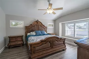 27621 Sugar Loaf Dr, Wesley Chapel, FL 33544 - Photo 9
