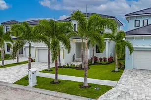 6528 Simone Shores Cir, Apollo Beach, FL 33572 - Photo 7