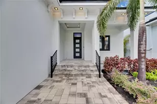 6528 Simone Shores Cir, Apollo Beach, FL 33572 - Photo 13