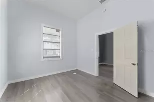 2320 W Walnut St, Tampa, FL 33607 - Photo 15